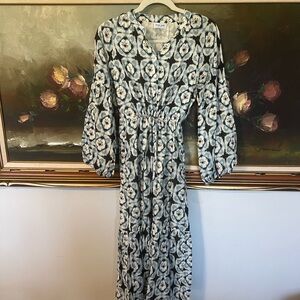 Printed Maxi Dress with Elastic Waist in Blue and White